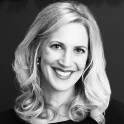 Amy Hepburn Headshot